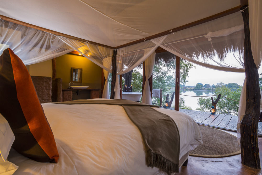 Hippo LodgeKafue エクステリア 写真